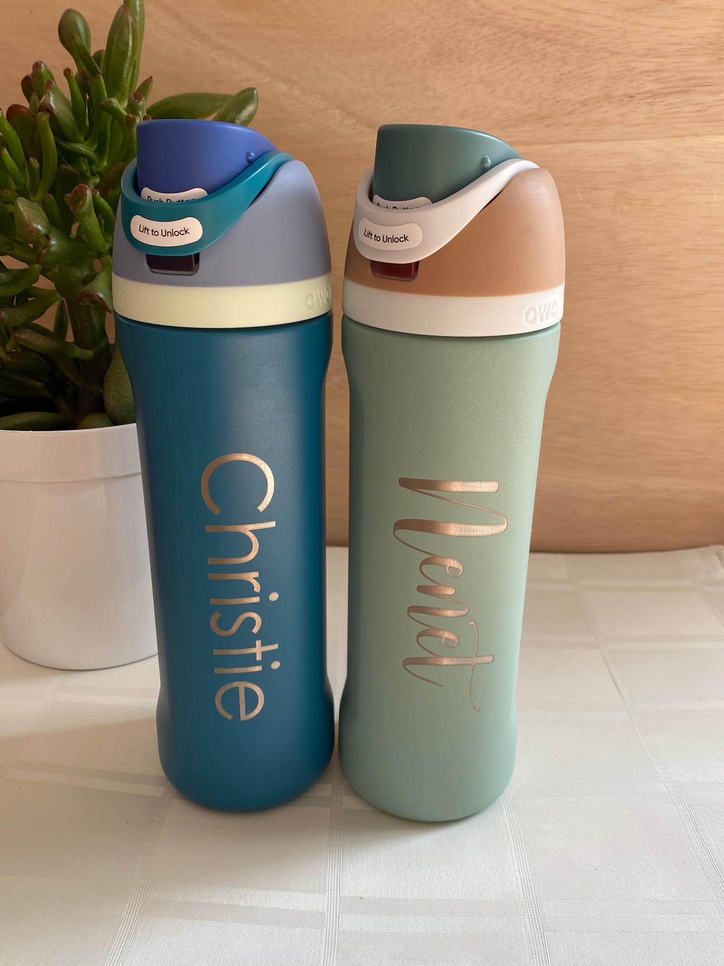 24 OZ Personalized Owala Water Bottle - Special Order Only