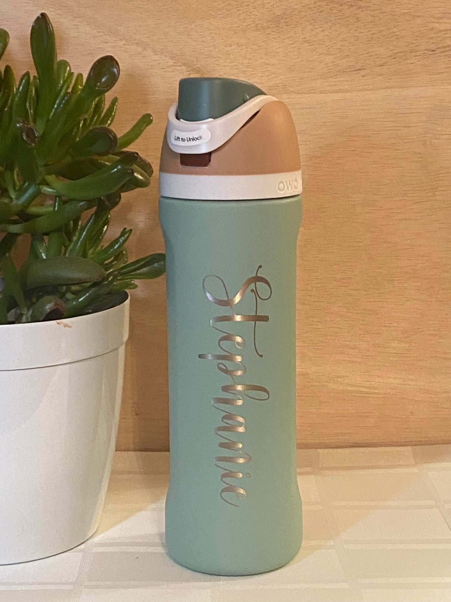 24 OZ Personalized Owala Water Bottle - Special Order Only