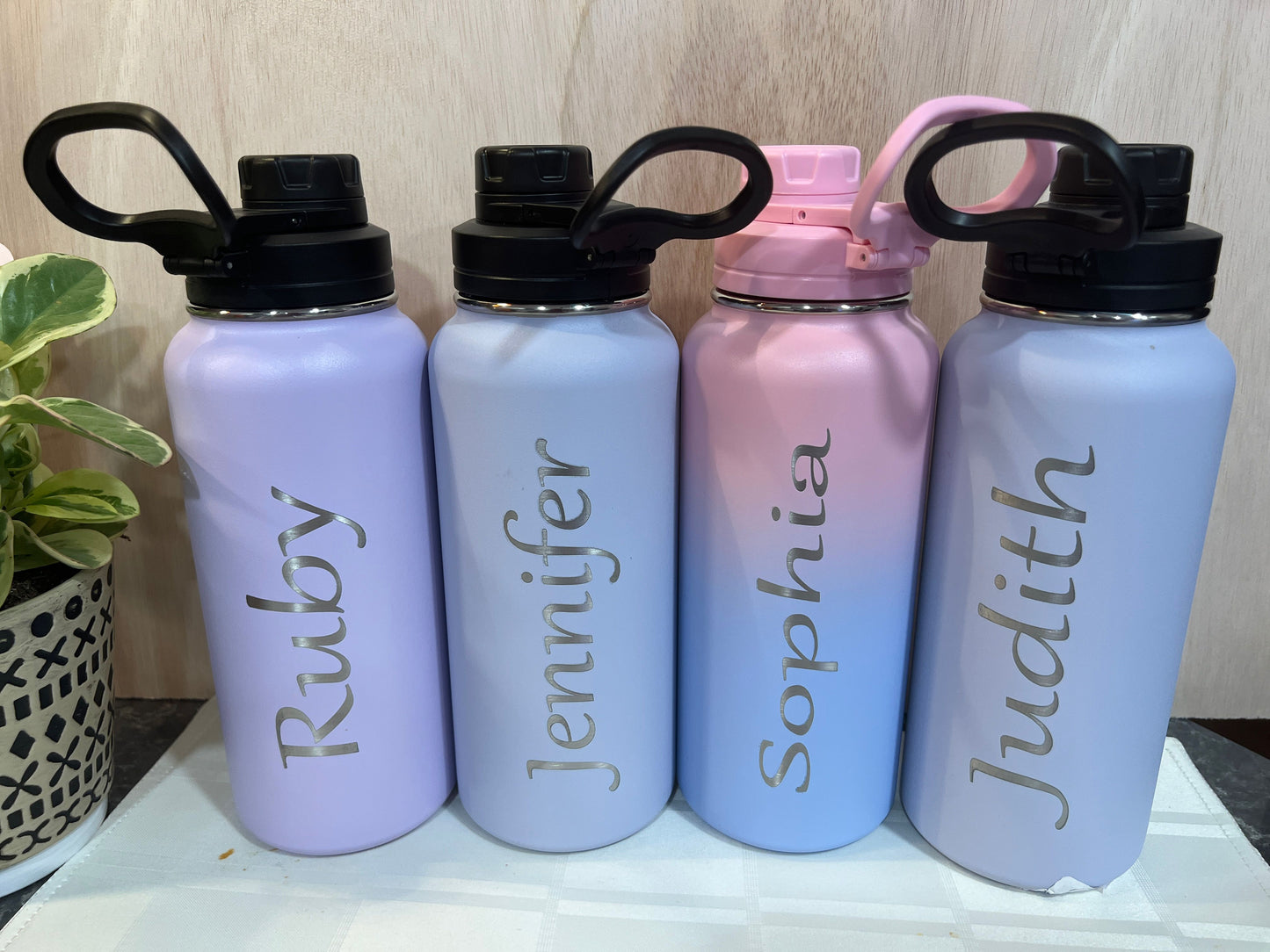 32 oz Personalized Spout/Twist Cap Water Bottle